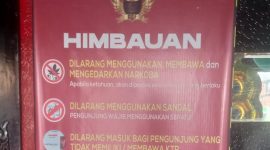 Banner Himbauan bagi pengunjung Grand Club
