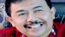 Prof. Dr. H. Haryadi, S.E., M.MS. (Pakar Ekonomi Jambi, Guru Besar Ekonomi Universitas Jambi)